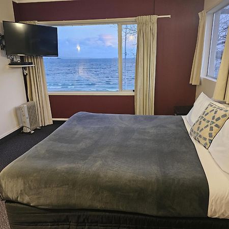 Tui Oaks Motel Таупо Екстериор снимка