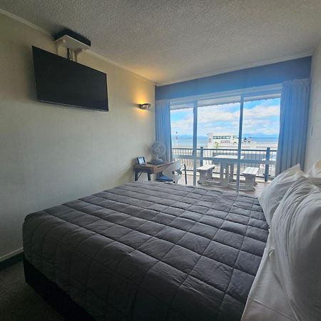 Tui Oaks Motel Таупо Екстериор снимка