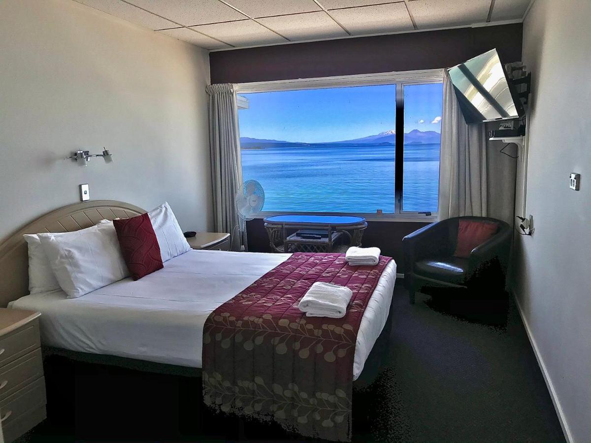 Tui Oaks Motel Таупо Екстериор снимка