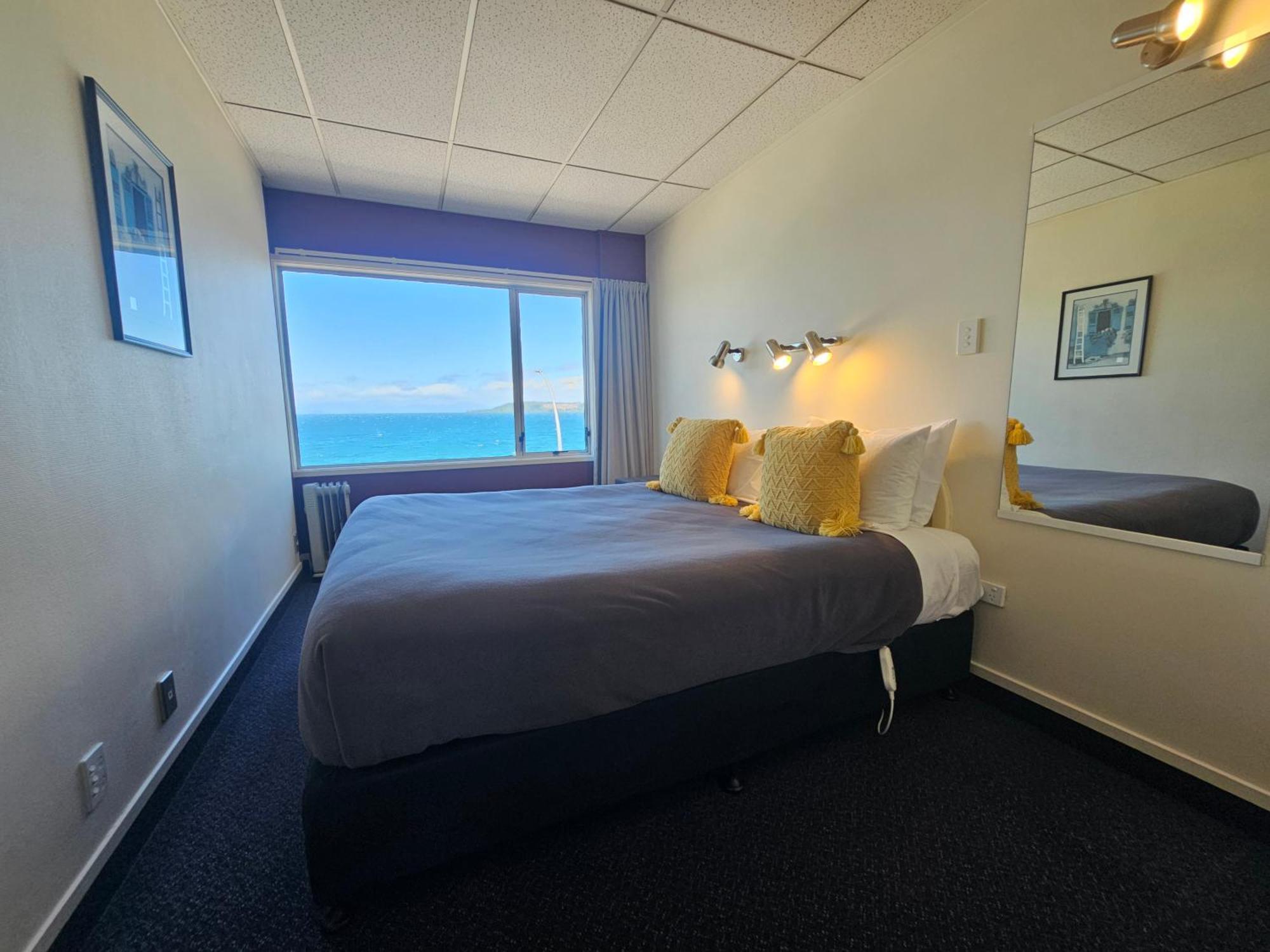 Tui Oaks Motel Таупо Екстериор снимка