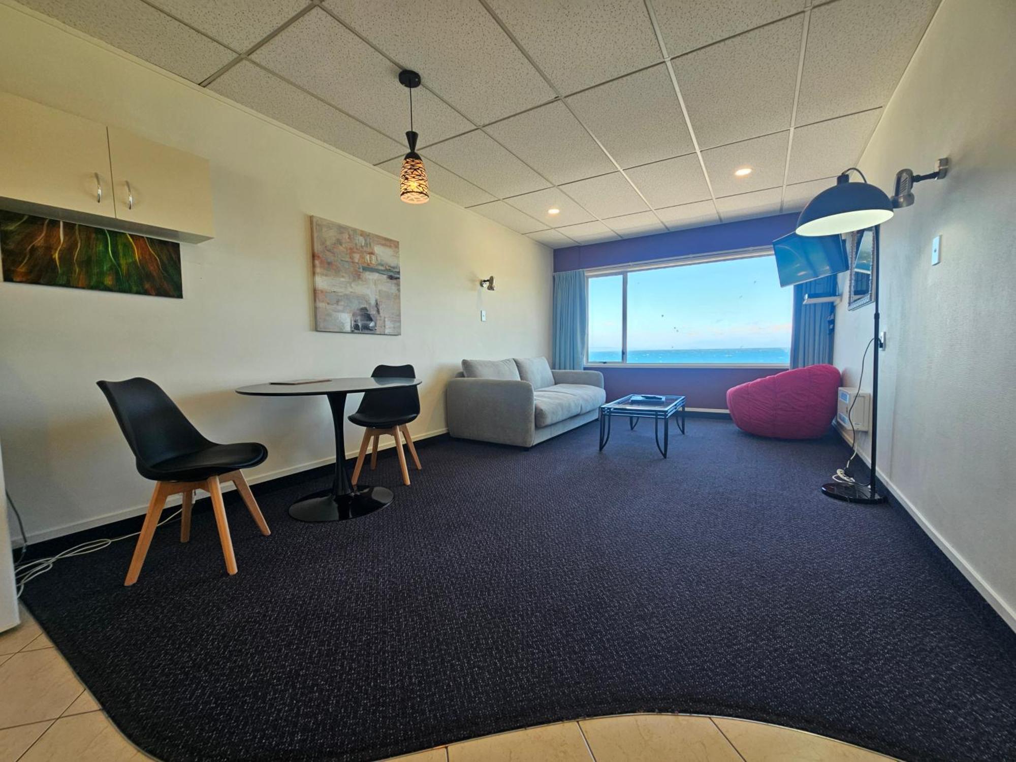 Tui Oaks Motel Таупо Екстериор снимка