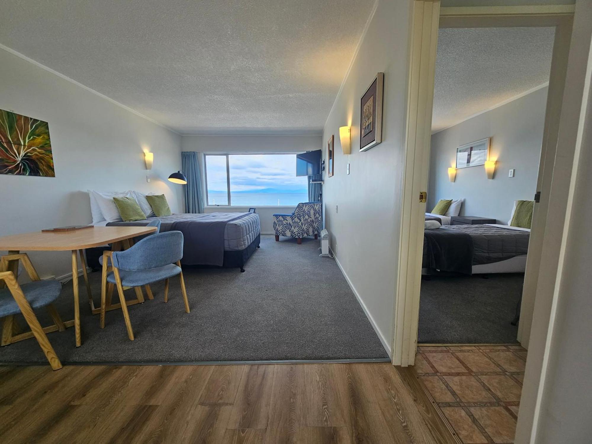 Tui Oaks Motel Таупо Екстериор снимка