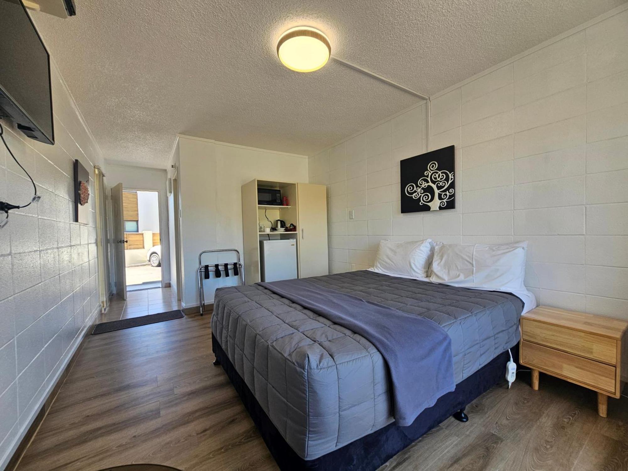 Tui Oaks Motel Таупо Екстериор снимка