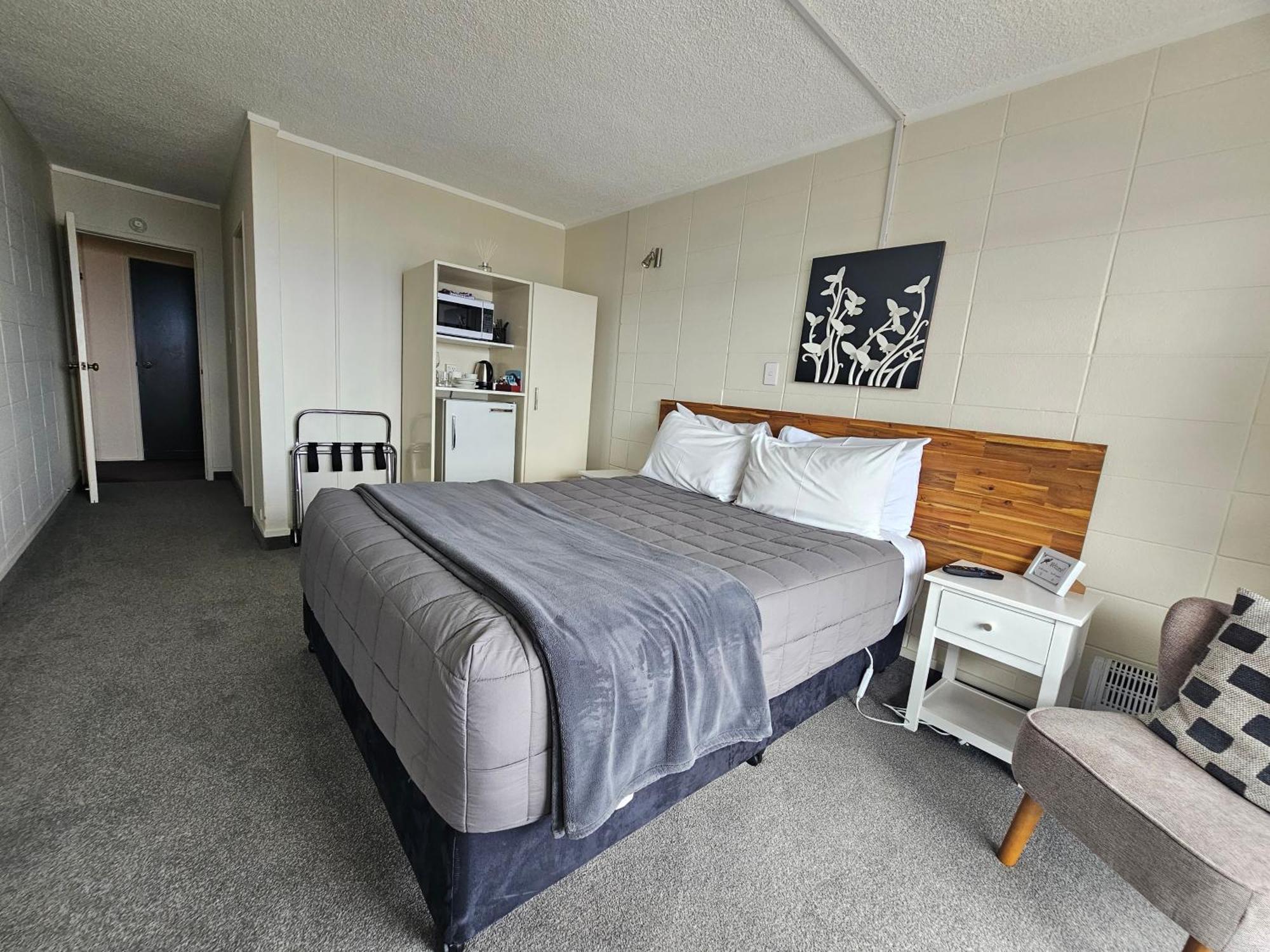 Tui Oaks Motel Таупо Екстериор снимка