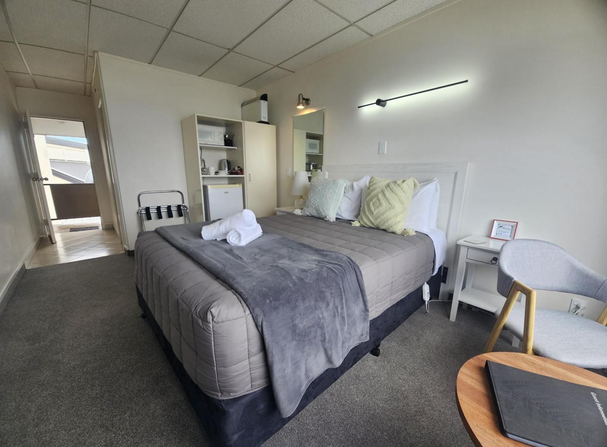 Tui Oaks Motel Таупо Екстериор снимка