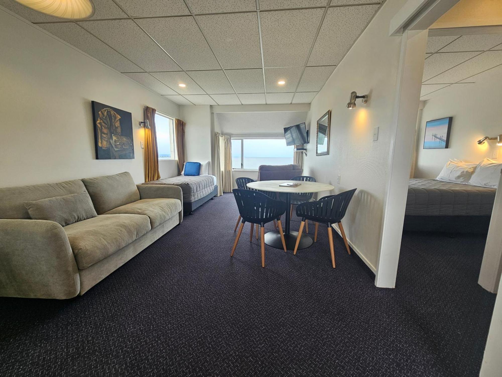 Tui Oaks Motel Таупо Екстериор снимка